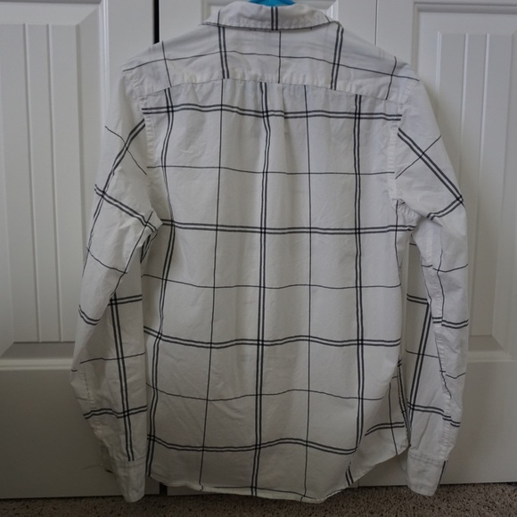 Gap Black and White Plaid Button Up - Picture 3 of 4